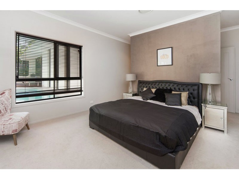 5 Crusade Court, Coomera Waters QLD 4209