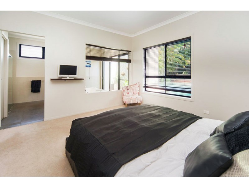 5 Crusade Court, Coomera Waters QLD 4209