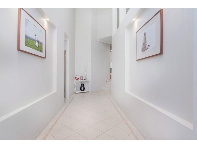 5 Crusade Court, Coomera Waters QLD 4209