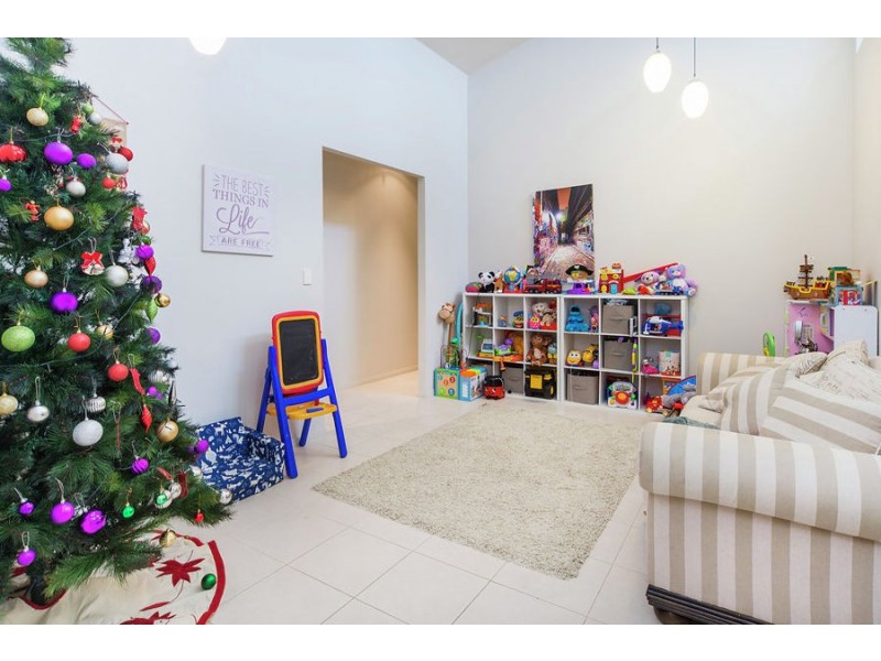 5 Crusade Court, Coomera Waters QLD 4209