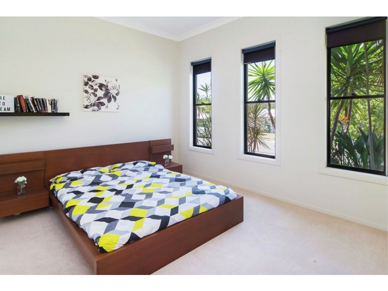 5 Crusade Court, Coomera Waters QLD 4209