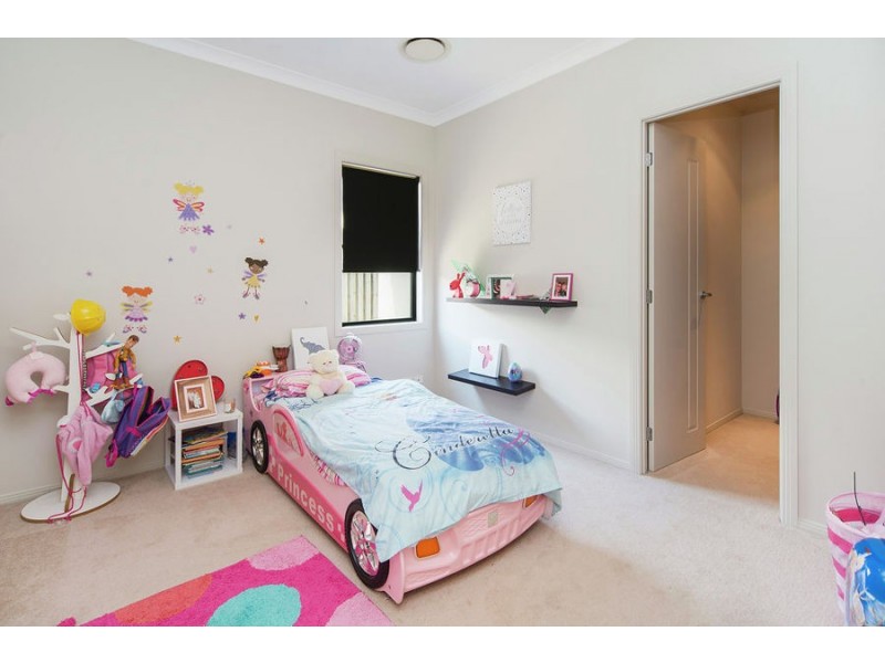 5 Crusade Court, Coomera Waters QLD 4209