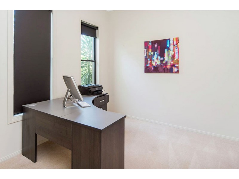 5 Crusade Court, Coomera Waters QLD 4209