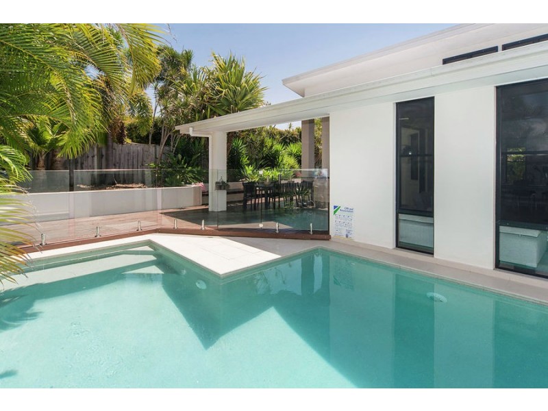 5 Crusade Court, Coomera Waters QLD 4209