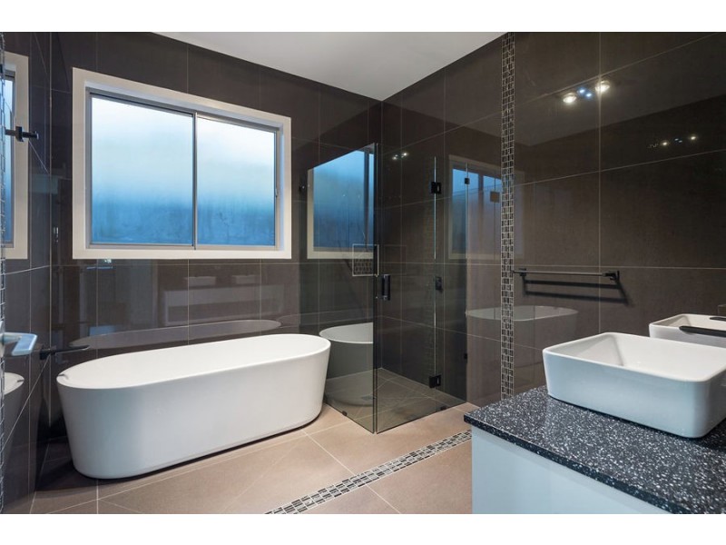 33 Pendragon Drive, Coomera Waters QLD 4209