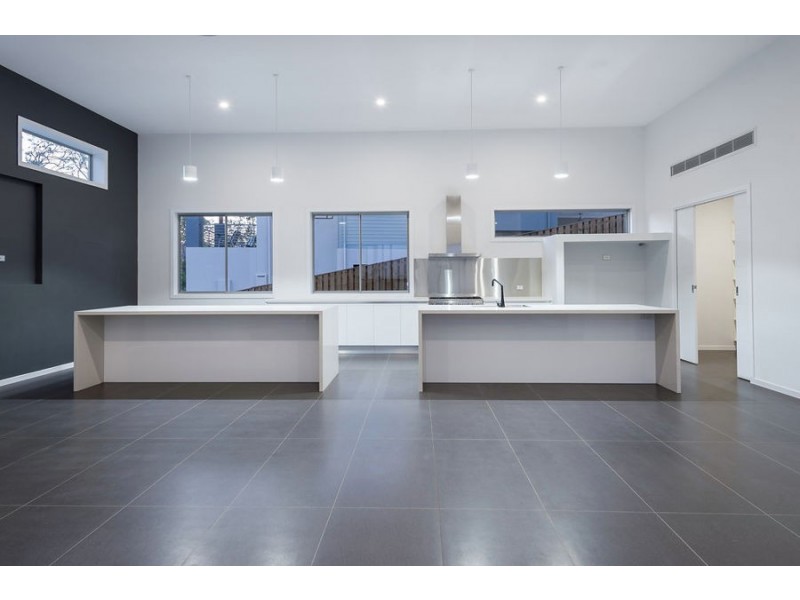 33 Pendragon Drive, Coomera Waters QLD 4209