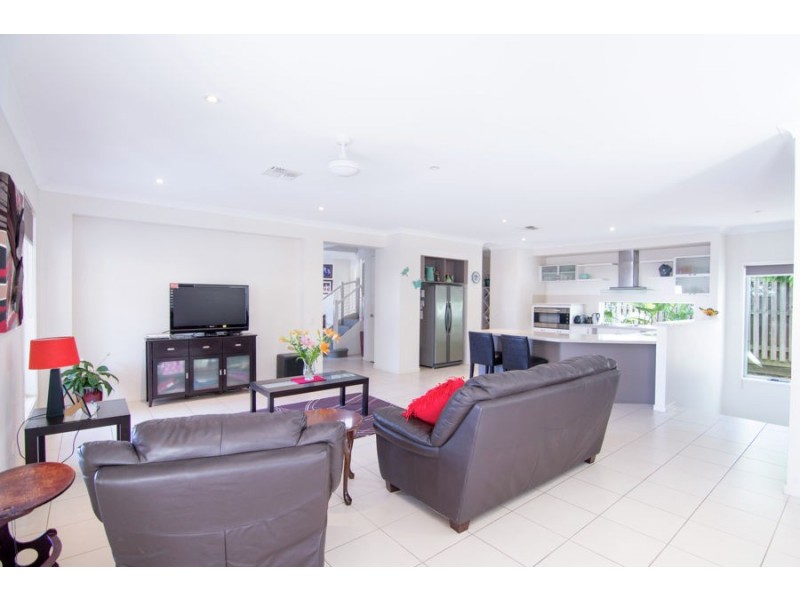 34 Rose Valley Drive, Upper Coomera QLD 4209