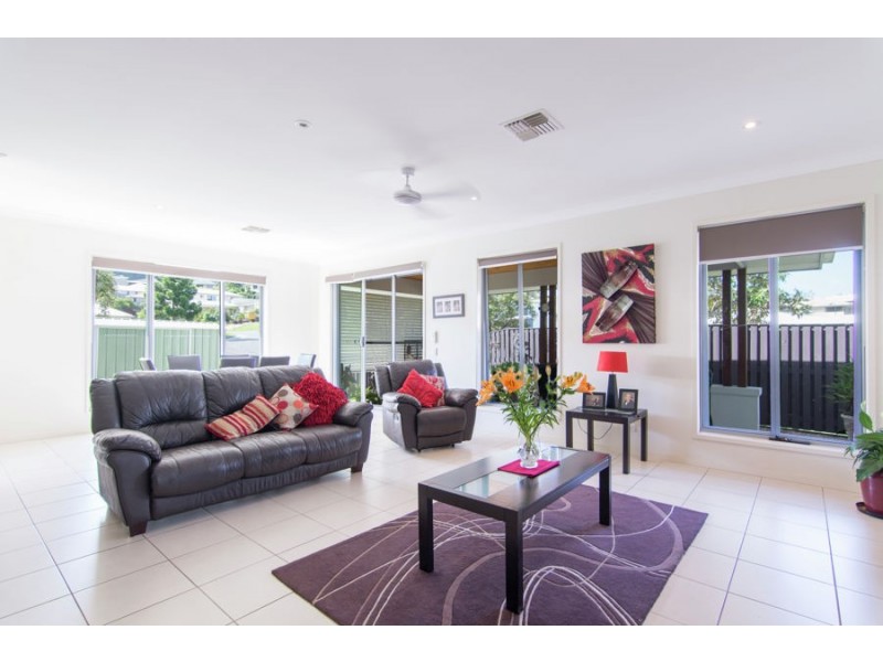 34 Rose Valley Drive, Upper Coomera QLD 4209