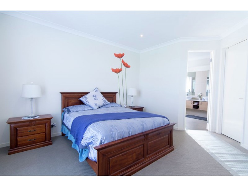 34 Rose Valley Drive, Upper Coomera QLD 4209