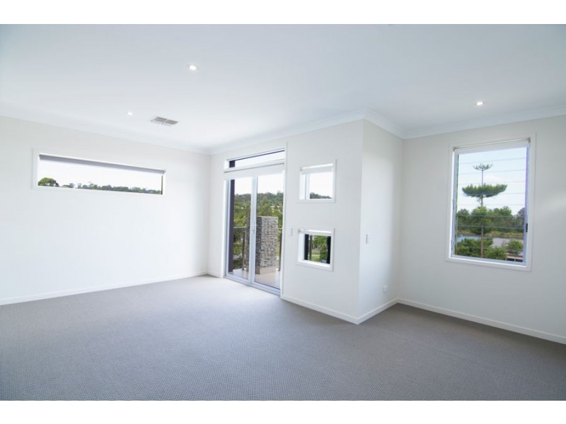 34 Rose Valley Drive, Upper Coomera QLD 4209