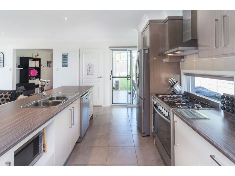 11 Pendragon Drive, Coomera Waters QLD 4209