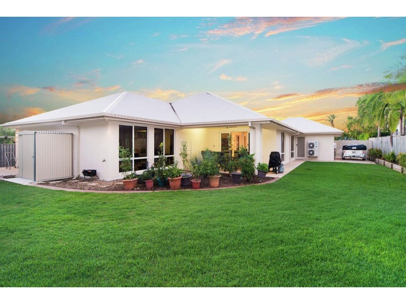 19 Rainbow Circuit, Coomera Waters QLD 4209
