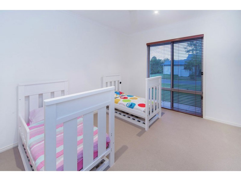 19 Rainbow Circuit, Coomera Waters QLD 4209