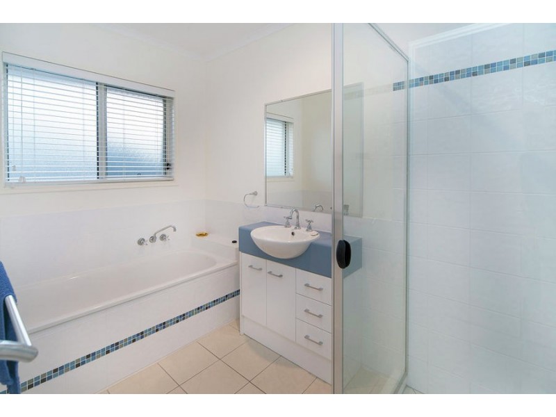 19 Rainbow Circuit, Coomera Waters QLD 4209