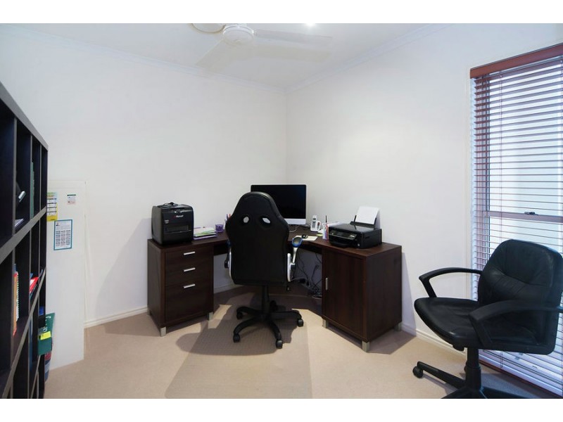 19 Rainbow Circuit, Coomera Waters QLD 4209