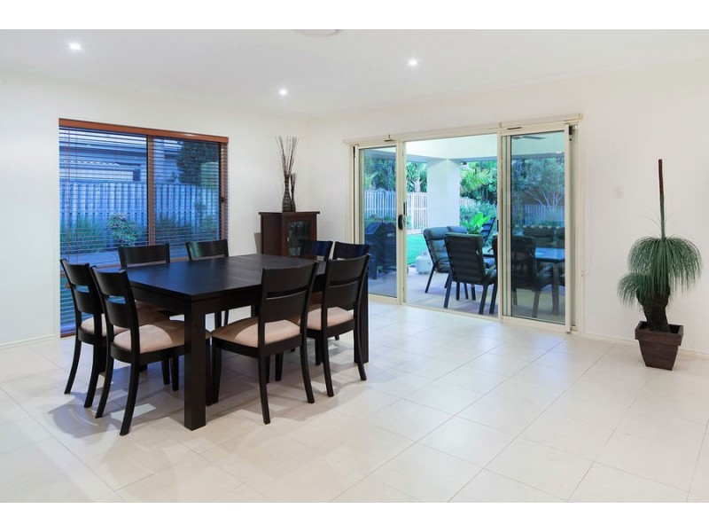 19 Rainbow Circuit, Coomera Waters QLD 4209