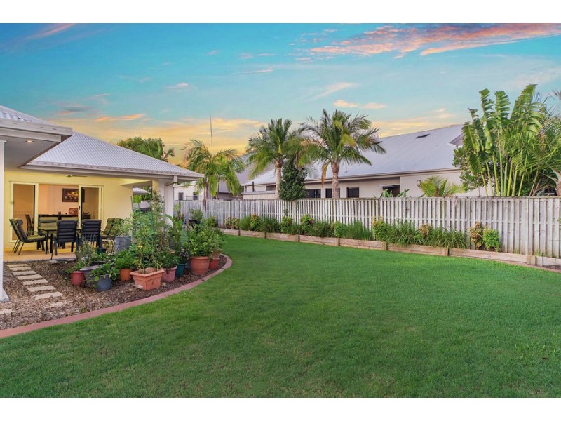 19 Rainbow Circuit, Coomera Waters QLD 4209