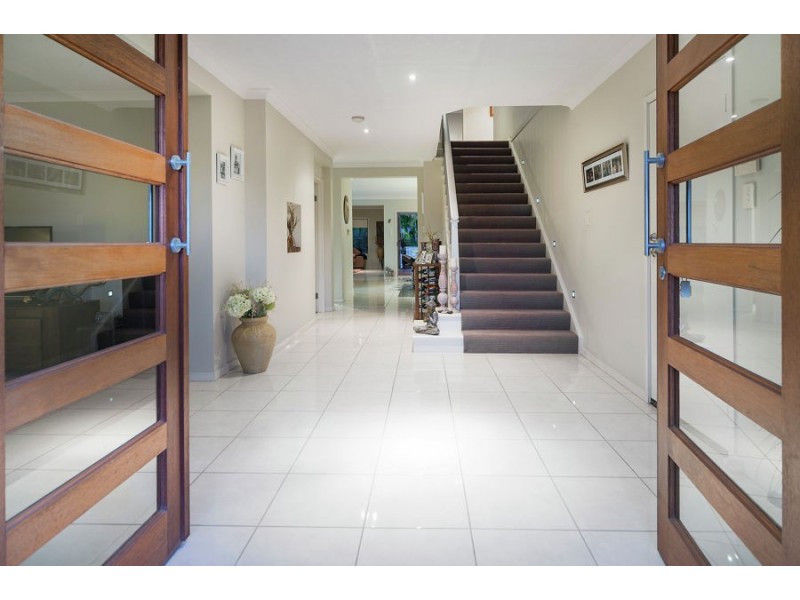 8 Katinka Circuit, Coomera Waters QLD 4209