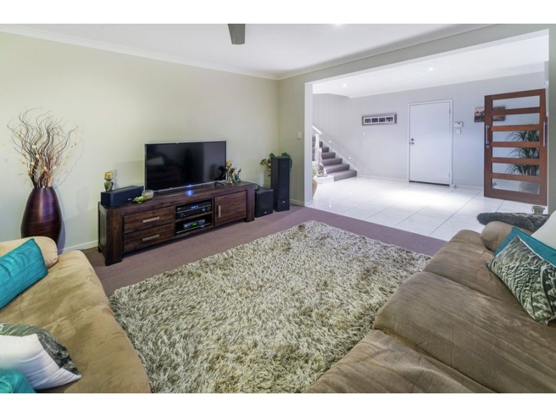 8 Katinka Circuit, Coomera Waters QLD 4209