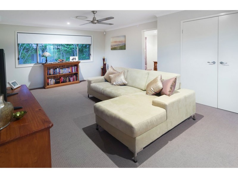 8 Katinka Circuit, Coomera Waters QLD 4209