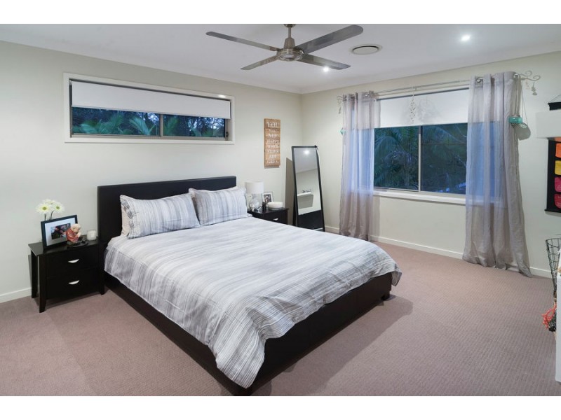 8 Katinka Circuit, Coomera Waters QLD 4209