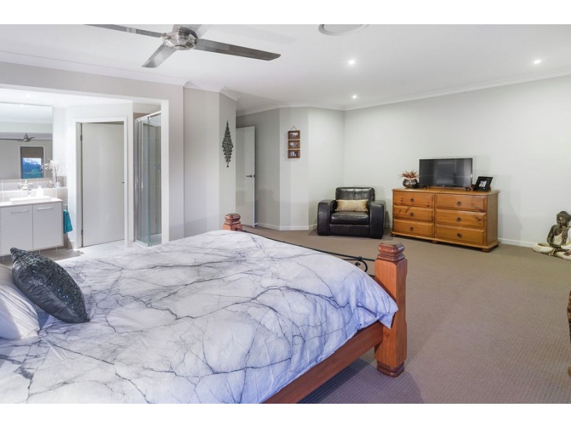 8 Katinka Circuit, Coomera Waters QLD 4209