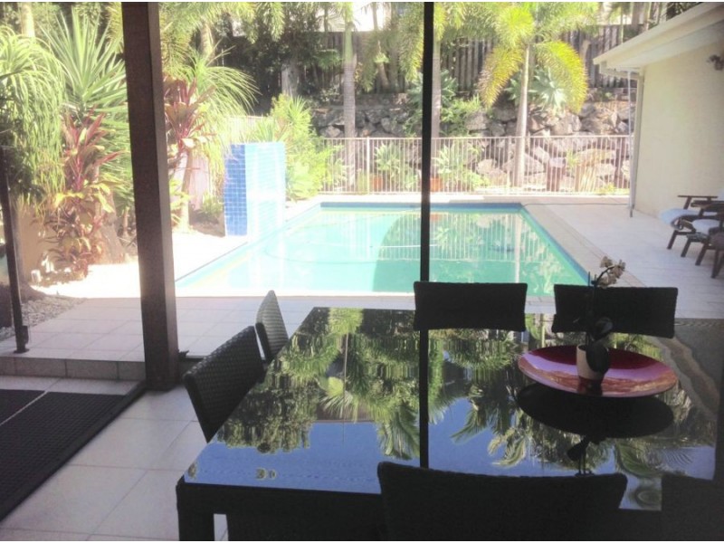 27 Buccaneer Way, Coomera Waters QLD 4209