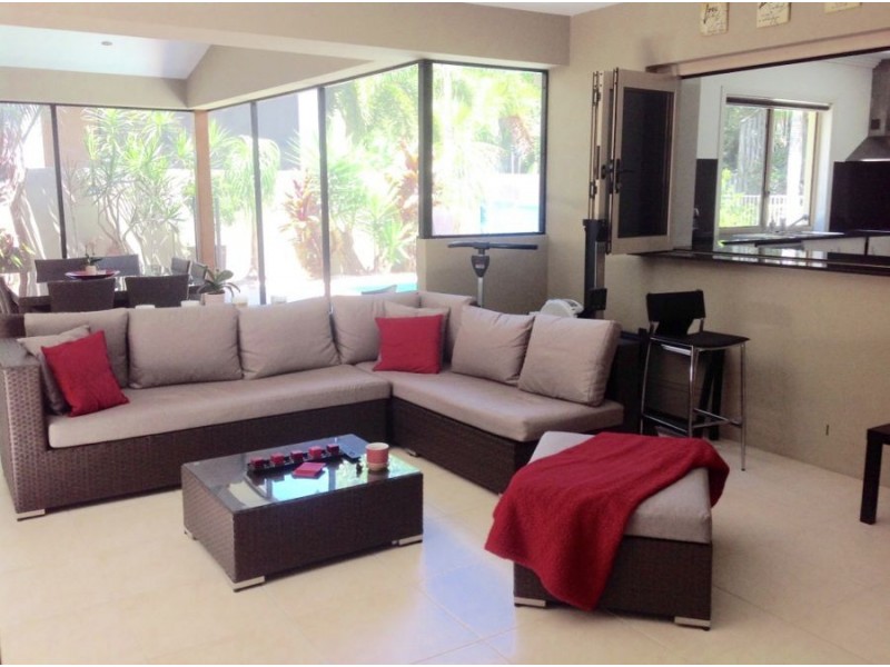 27 Buccaneer Way, Coomera Waters QLD 4209
