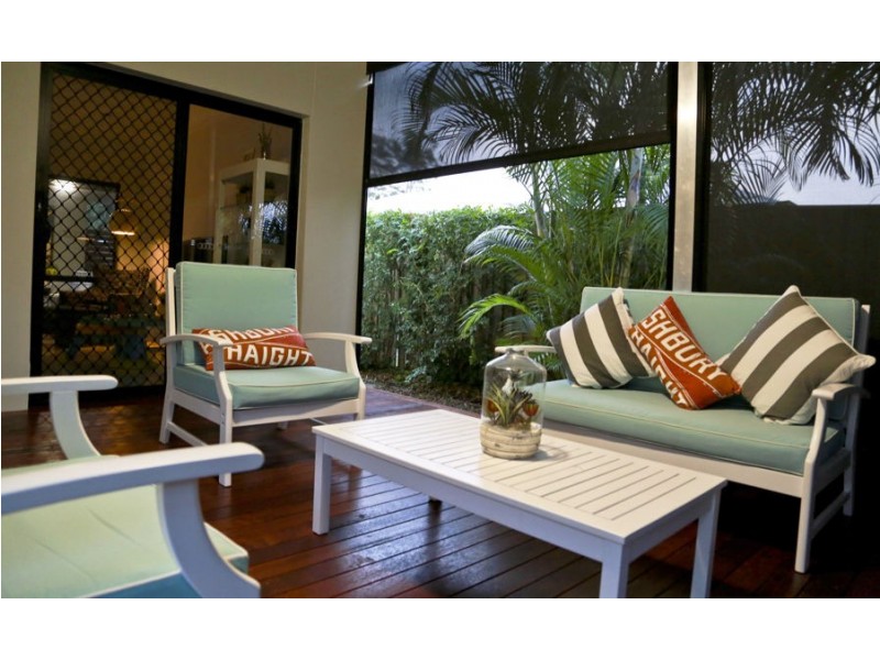 8 Hans Street, Upper Coomera QLD 4209