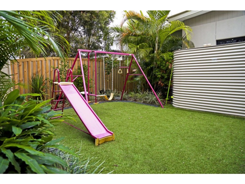 8 Hans Street, Upper Coomera QLD 4209