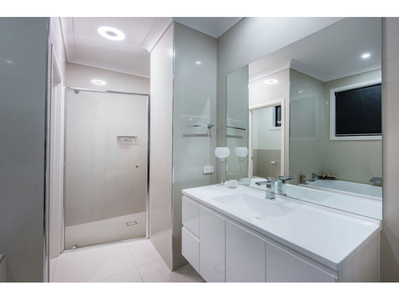 20 Village High Crescent, Coomera Waters QLD 4209