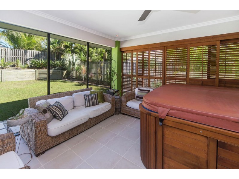 27 Solo Place, Coomera Waters QLD 4209