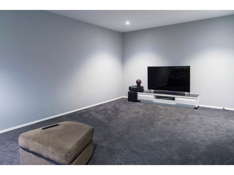 17 Kurura Road, Coomera Waters QLD 4209