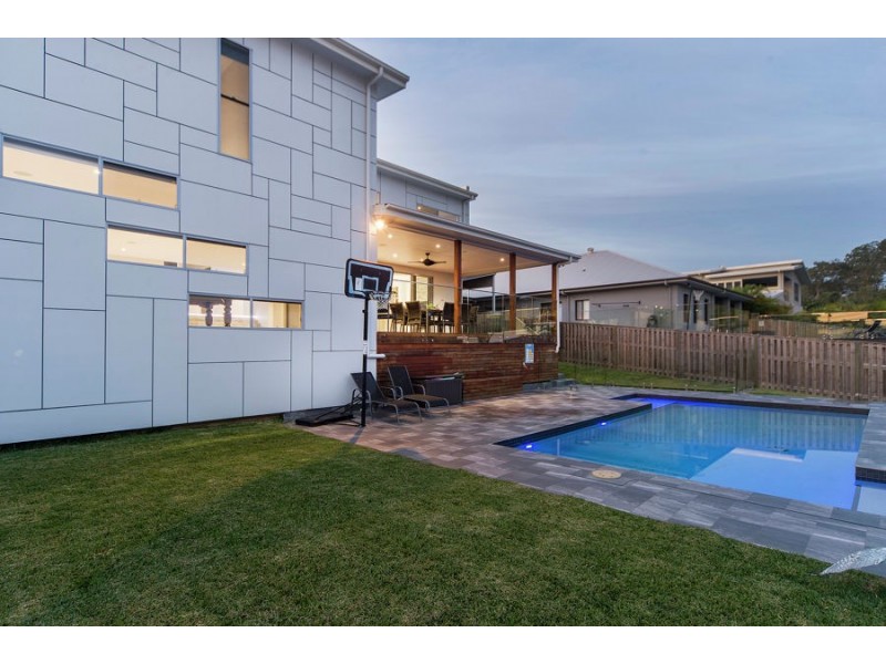 17 Kurura Road, Coomera Waters QLD 4209