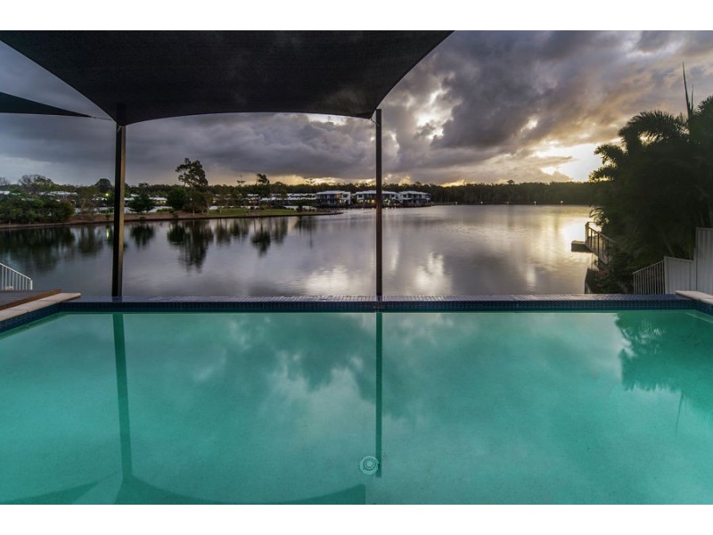 15 Manacor Place, Coombabah QLD 4216