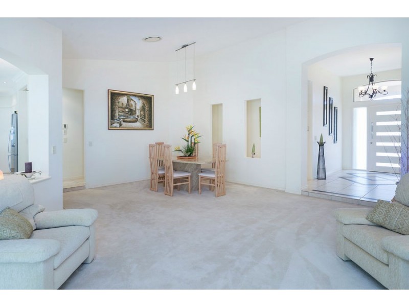8 Drumbeat Place, Coomera Waters QLD 4209