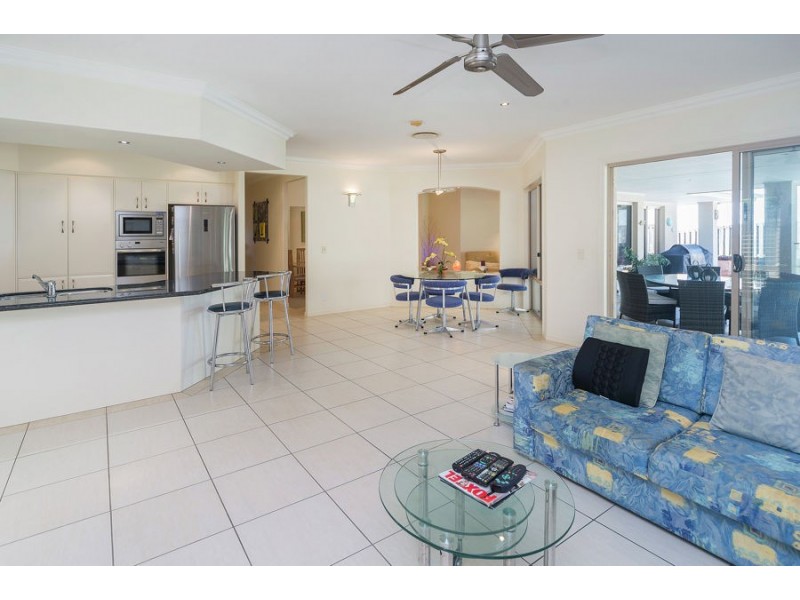8 Drumbeat Place, Coomera Waters QLD 4209
