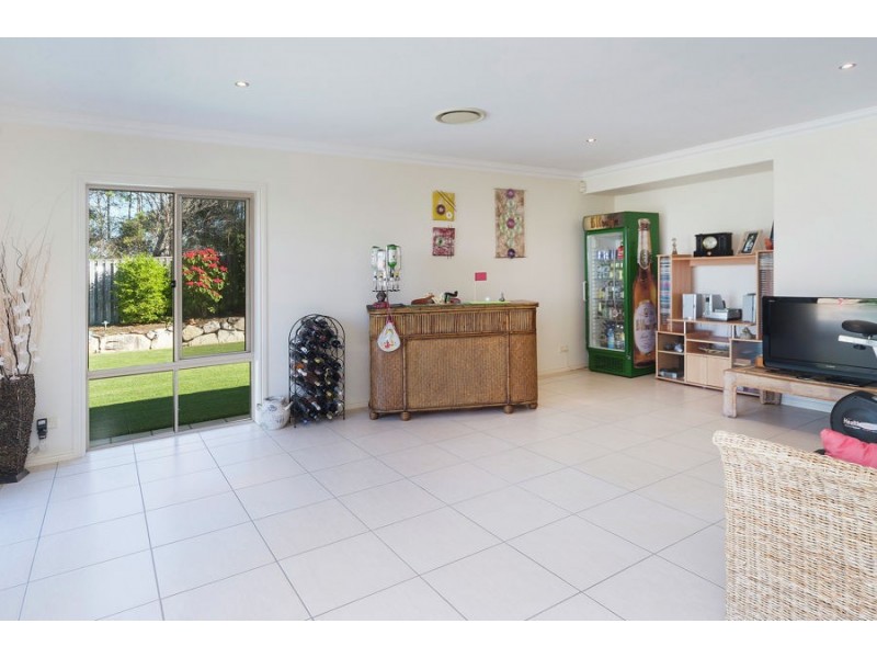 8 Drumbeat Place, Coomera Waters QLD 4209
