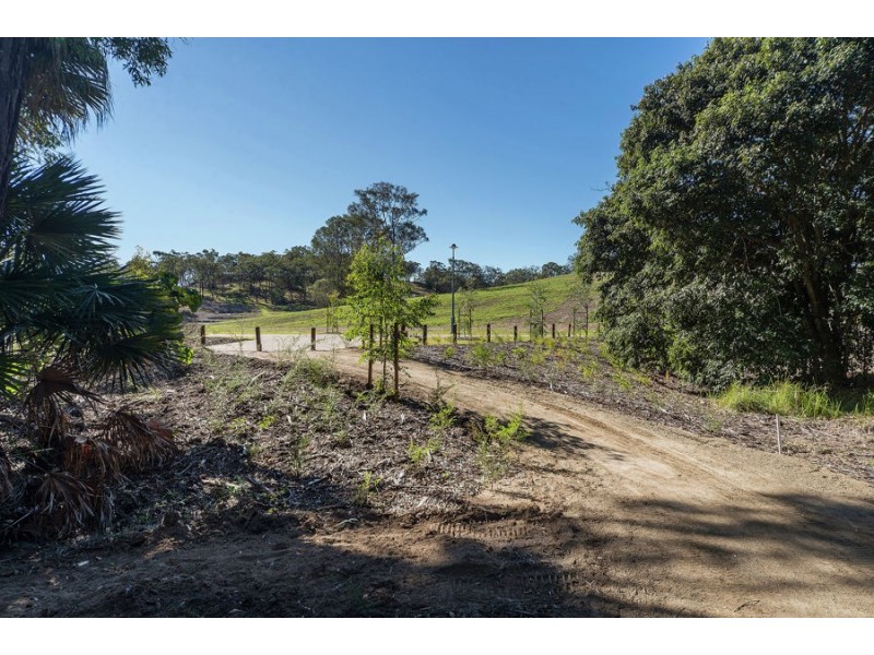 8 Ellida Lane, Coomera Waters QLD 4209