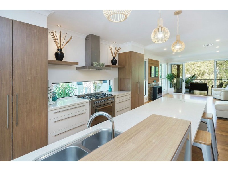 9 Brilliant Lane, Coomera Waters QLD 4209