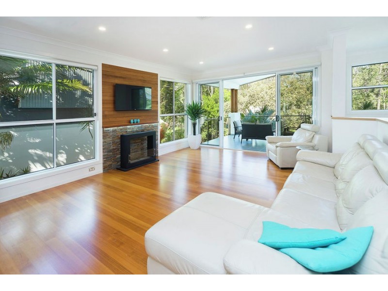 9 Brilliant Lane, Coomera Waters QLD 4209