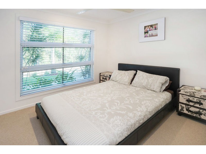9 Brilliant Lane, Coomera Waters QLD 4209