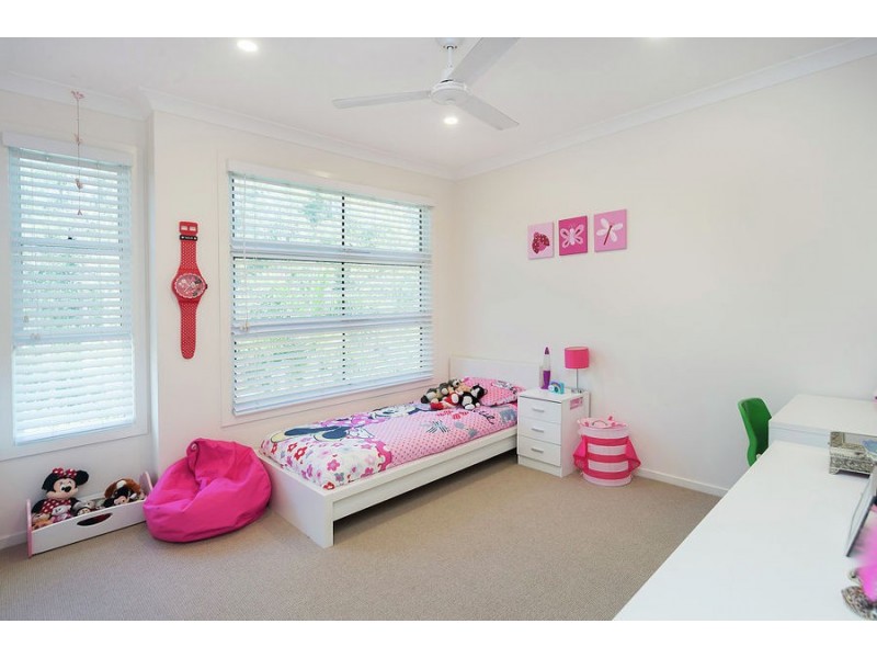 9 Brilliant Lane, Coomera Waters QLD 4209