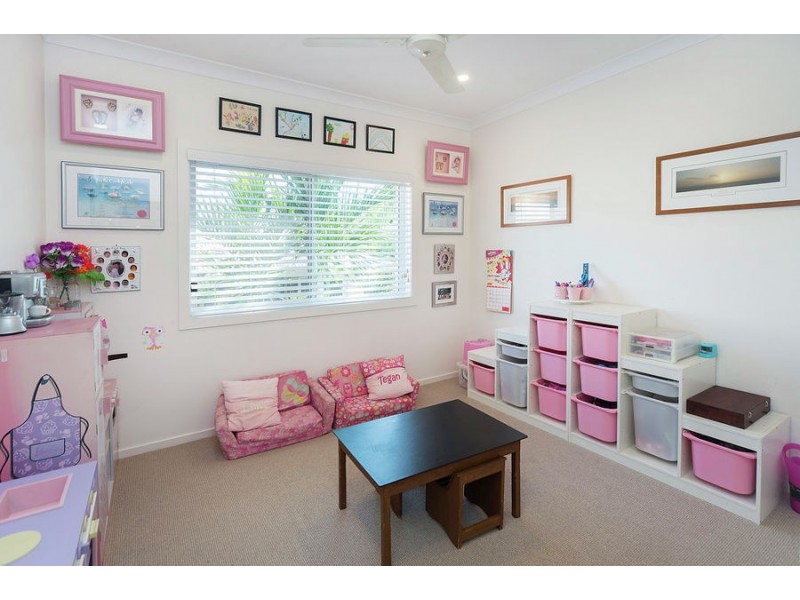 9 Brilliant Lane, Coomera Waters QLD 4209