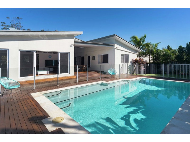 9 Brilliant Lane, Coomera Waters QLD 4209