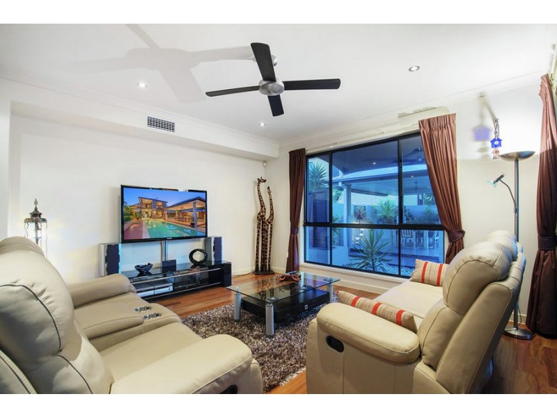 40 Westward Way, Coomera Waters QLD 4209