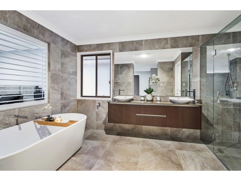 58 Buccaneer Way, Coomera Waters QLD 4209