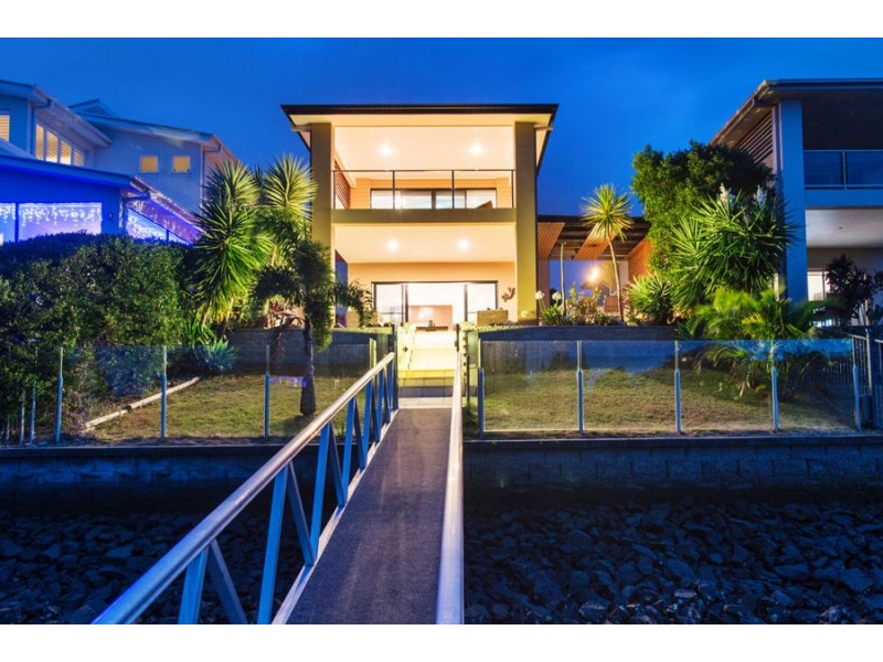 58 Buccaneer Way, Coomera Waters QLD 4209