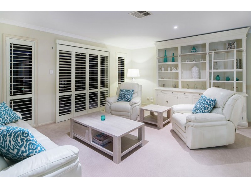 23 Buccaneer Way, Coomera Waters QLD 4209