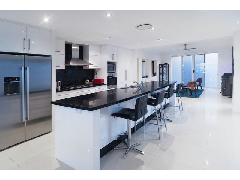 20 Brindabella Close, Coomera Waters QLD 4209